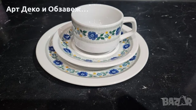 Троен сет порцелан  комбиниран, снимка 4 - Чаши - 56510654