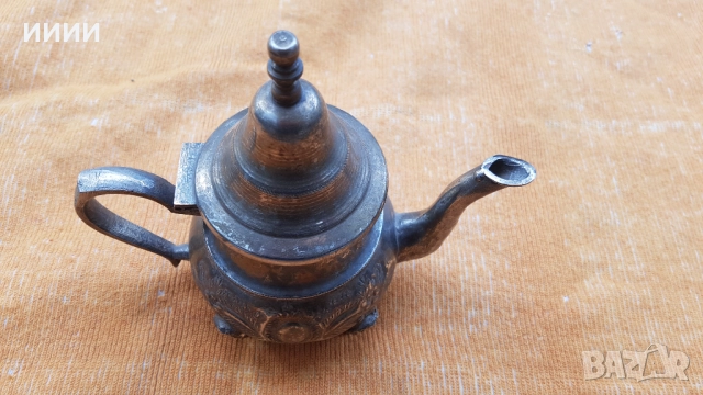 Посребрен чайник