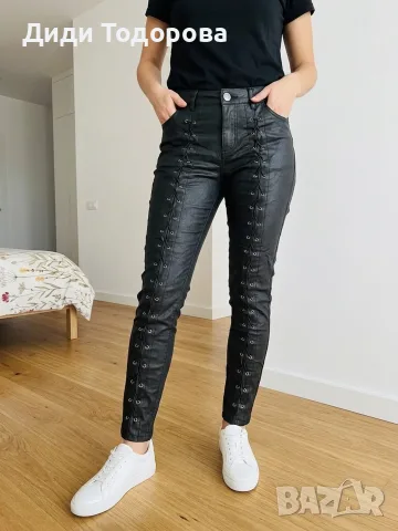 Дамски черен панталон с мокър ефект и връзки SOYA Fashion