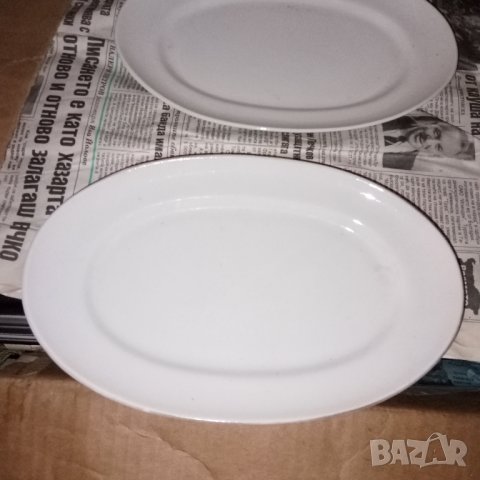 Порцеланови купички и продълговати чинии, снимка 14 - Чинии - 42769253