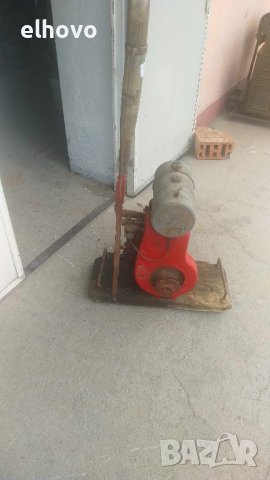 Стар бензинов двигател, снимка 5 - Антикварни и старинни предмети - 42030708