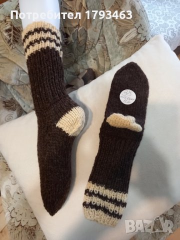 Ръчно плетени чорапи от вълна размер 38, снимка 1 - Дамски чорапи - 39788298