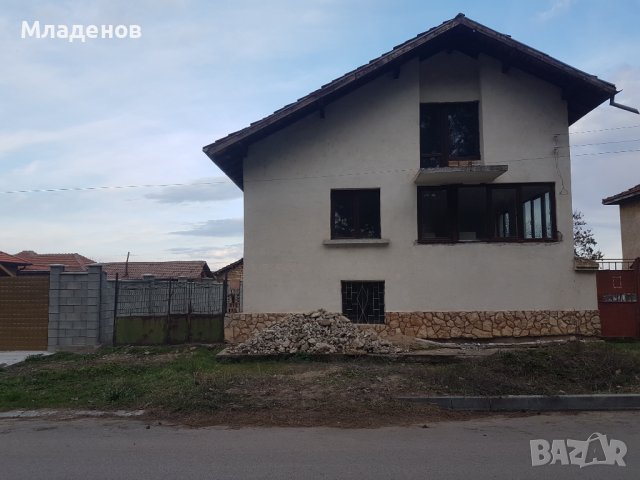 Продавам къща в село Крушовица , на 20 километра от Плевен ., снимка 2 - Къщи - 39645734
