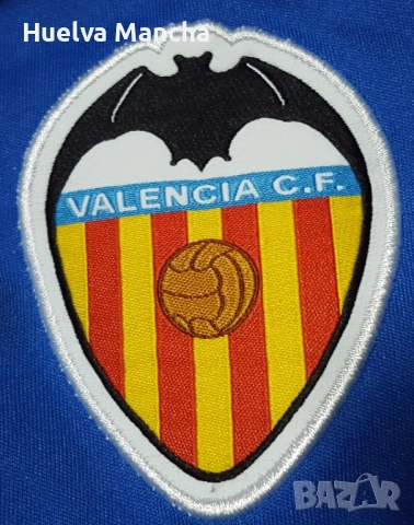 Оригинални шорти Adidas на Валенсия, снимка 3 - Футбол - 54033410