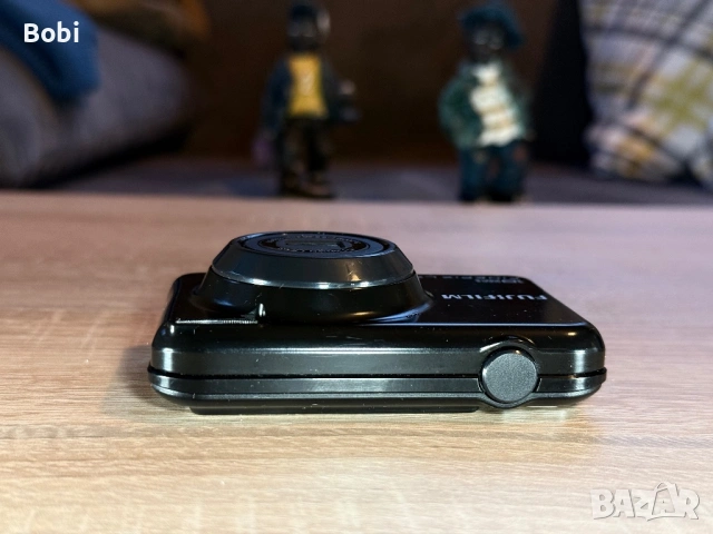 Fujifilm FinePix L30 – отлично състояние | комплект с 3 батерии + оригинално зарядно, снимка 5 - Фотоапарати - 53296275