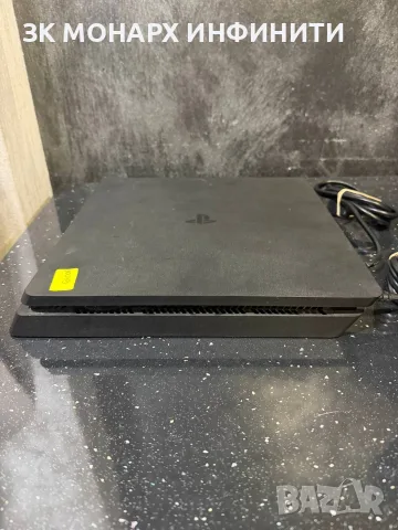 Конзола Sony Playstation 4 Slim / 500GB / + два джойстика / +HDMI и захранващ кабел, снимка 2 - PlayStation конзоли - 56203891