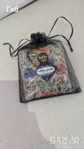 Страхотен чисто нов цветен арт чорапогащник с принт на цветя размер  xs-m подходящ за подарък