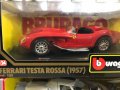 Метална колекционерска количка BURRAGO FERRARI 1:24 по избор!, снимка 3