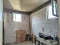 Продава едноетажна къща заедно с 2/3 ид.ч от двора в широк център, снимка 11