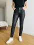 Дамски черен панталон с мокър ефект и връзки SOYA Fashion, снимка 1