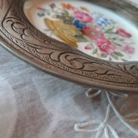 Декоративна чинийка за стена , снимка 3 - Антикварни и старинни предмети - 38248520
