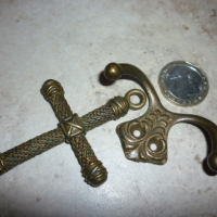 Бронзов Кръст Закачалка, снимка 5 - Антикварни и старинни предмети - 44514845