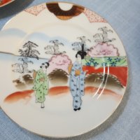 Японски порцеланови десертни чинии , снимка 2 - Антикварни и старинни предмети - 31974075