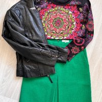 Елегантно кожено яке, авангардна пола в зелено Essentiel Antwerp и цветна арт блуза към полата , снимка 5 - Поли - 44483344