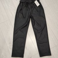 Продавам черен кожен панталон  , снимка 3 - Панталони - 38688125