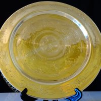 Бронзова чиния,плато,орнаменти. , снимка 1 - Антикварни и старинни предмети - 39998910