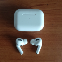 Реплика на Apple Airpods Pro, снимка 3 - Безжични слушалки - 44796543
