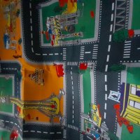 Килимче с улици, знаци, кръстовища- град с пет коли,размери на килимчето 80см.на70см., снимка 4 - Играчки за стая - 38696052