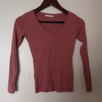 Нова - 50% дамска блуза с дълъг ръкав и триъгълно деколте XS , снимка 1 - Блузи с дълъг ръкав и пуловери - 40677023