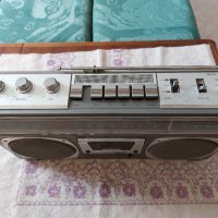 Радио касетофон Филипс , снимка 8 - Радиокасетофони, транзистори - 37888762