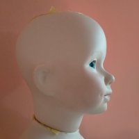Порцеланова кукла Thelma Resch с дефект 1992 62 см, снимка 2 - Колекции - 39842182