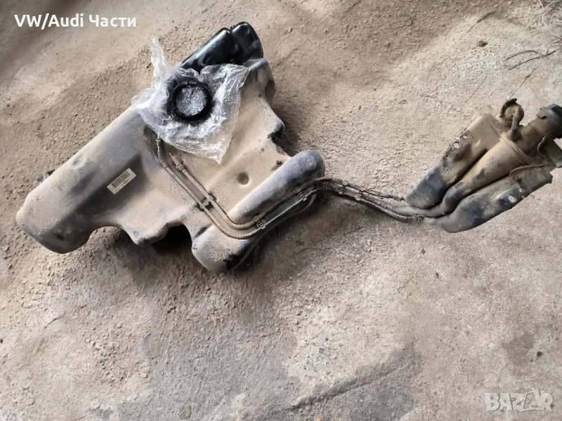 Резервоар за Голф 4 Ауди А3 Сеат Шкода Бора 1.9ТДИ VW Golf 4 Audi A3 Seat Skoda 1.9TDI 1J0201085, снимка 1