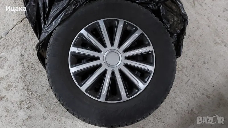 Гуми с джанти плюс тасове, снимка 1