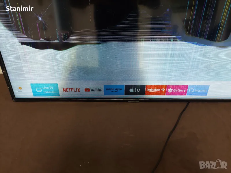 Samsung телевизор 43 инча счупена матрица, снимка 1