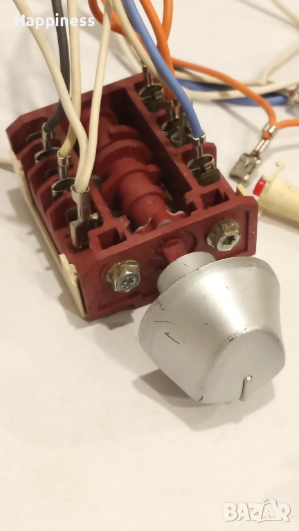 Ключ от фурна заедно с кабелите , снимка 1