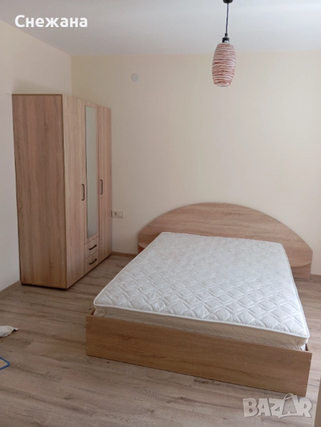 Комплект спалня с матрак плюс гардероб, много добре запазено състояние , снимка 1