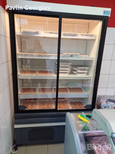 Хладилна витрина, снимка 1
