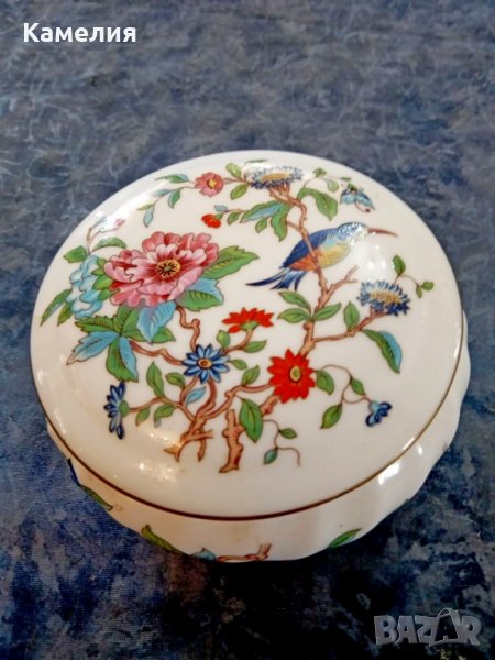 Порцеланова кутийка, снимка 1