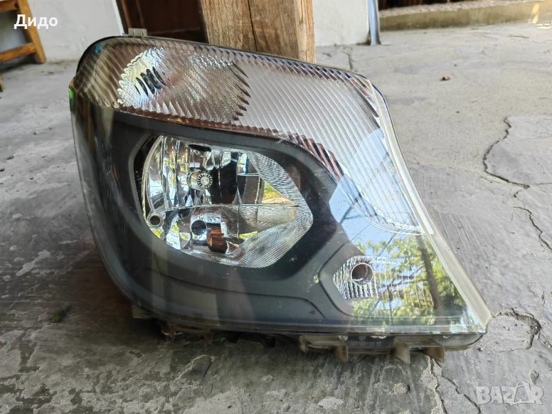 Фар Mercedes Sprinter 2013-18г. Десен / Фар Мерцедес Спринтер Оригинален, снимка 1