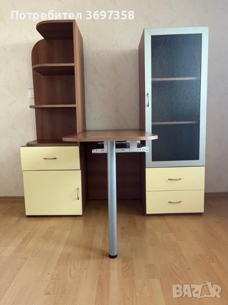 Секции и маса за компютър , снимка 1