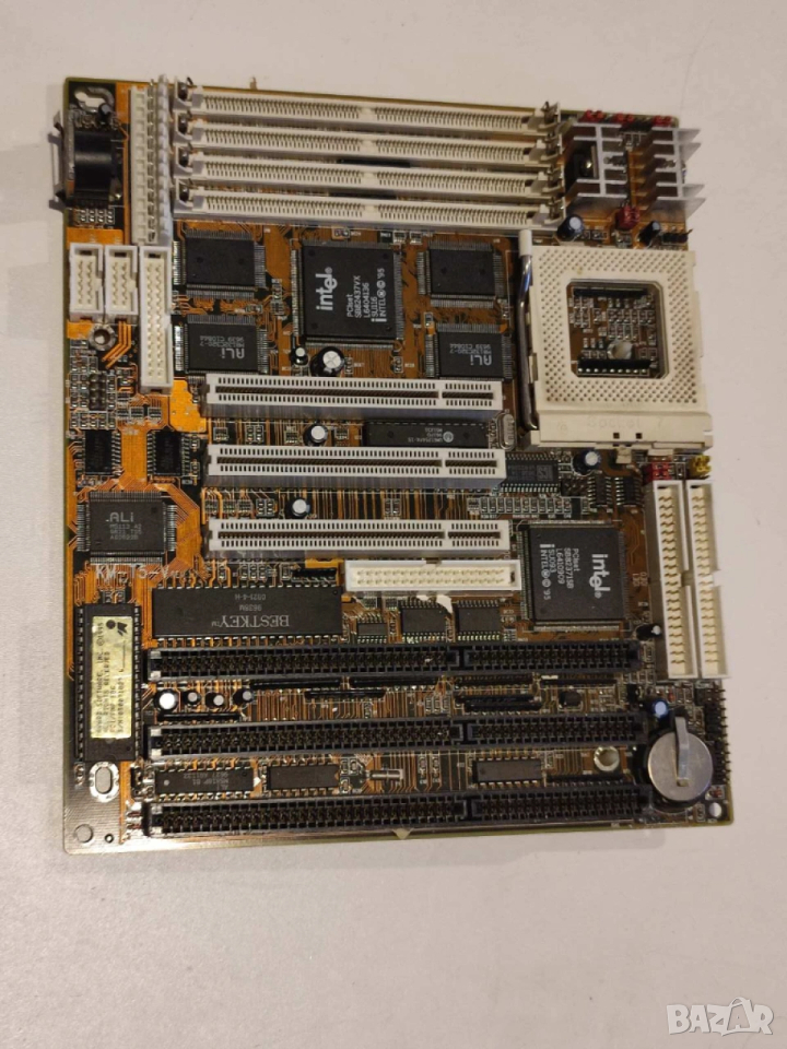 Платка МВ soket7 за ретро компютър, снимка 1