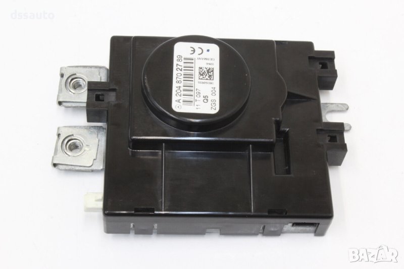 Антенен усилвател Mercedes W204 A2048702789 ZGS 004, снимка 1