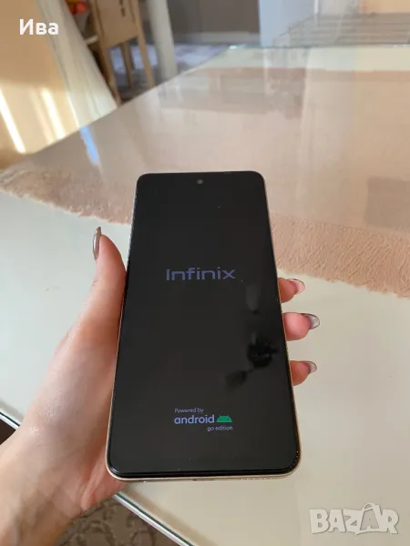 Телефон Infinix Smart 8, снимка 1