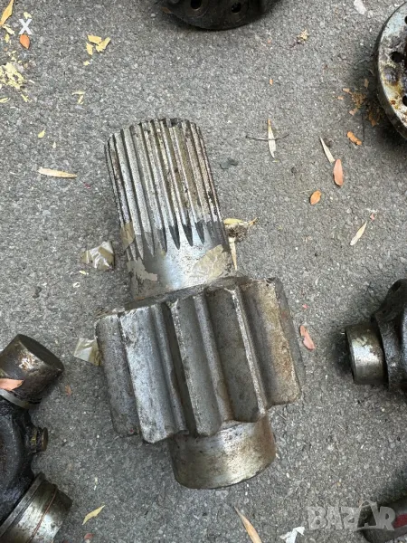 Булдозер Т 130 Задвижваща предавка 24-19-29 на задния страничен фрикцион на верижен T130 НОВ СССР, снимка 1