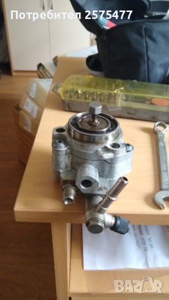 помпа за високо налягане на Опел 2.2 директ, снимка 1