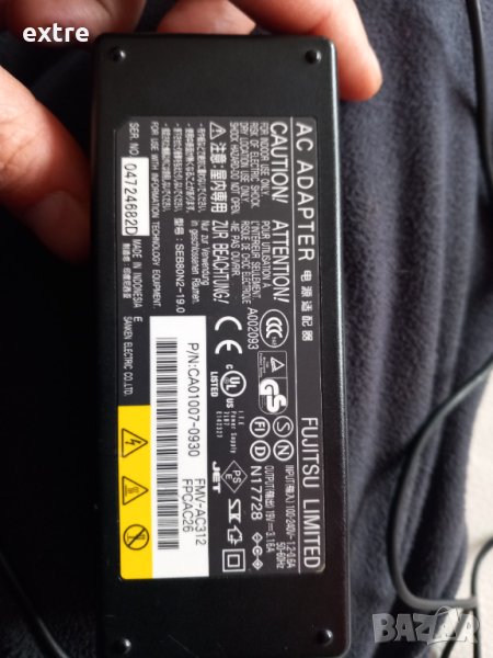 Оригинално зарядно Fujitsu siemens 19V 3.16A, снимка 1