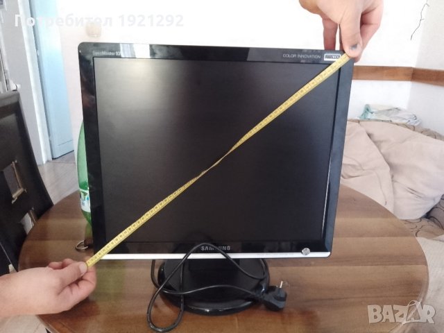 монитор, снимка 4 - Монитори - 42788200