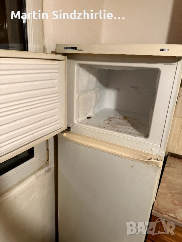 Хладилник Liebherr с фризер отгоре здрав и надежден, снимка 3 - Хладилници - 54092351
