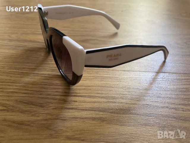 Prada слънчеви очила , снимка 2 - Слънчеви и диоптрични очила - 42174875