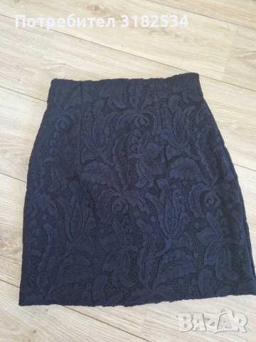 Дамска черна пола, снимка 3 - Поли - 37746546