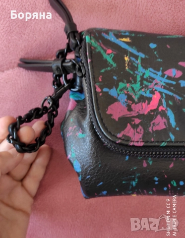 Desigual нова малка пъстра чанта , снимка 6 - Чанти - 52238209