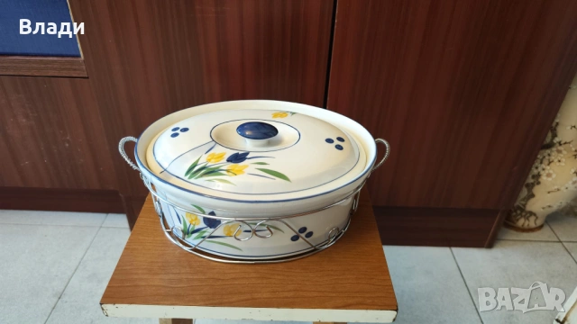 Нов порцеланов овален гювеч с капак и метална поставка, снимка 8 - Съдове за готвене - 53145868