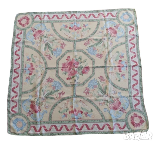 Дамски шал Aigner, снимка 2 - Шалове - 54357169