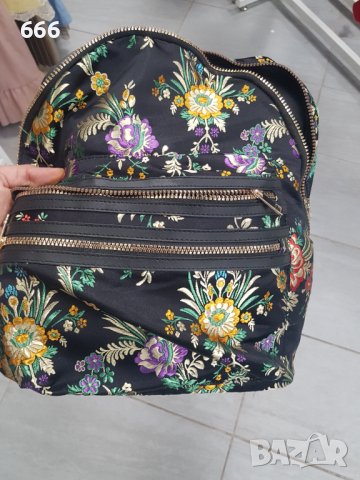 Раница, снимка 2 - Раници - 42193269