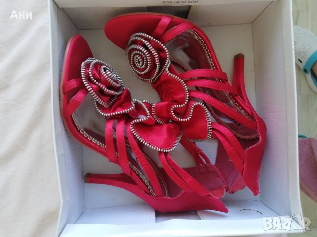 Чисто нови сандали на ток , снимка 2 - Дамски обувки на ток - 42764971