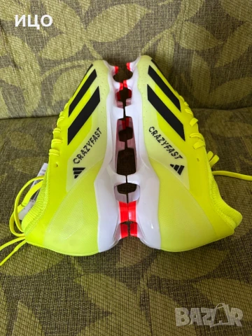 Нови футболни обувки Adidas X Crazyfast League